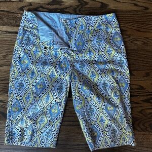Vintage Harold's Light Blue and Green Patterned shorts